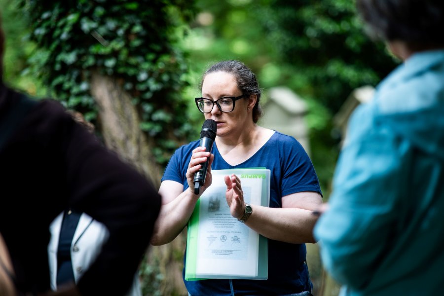 Prohlídka hřbitova 10